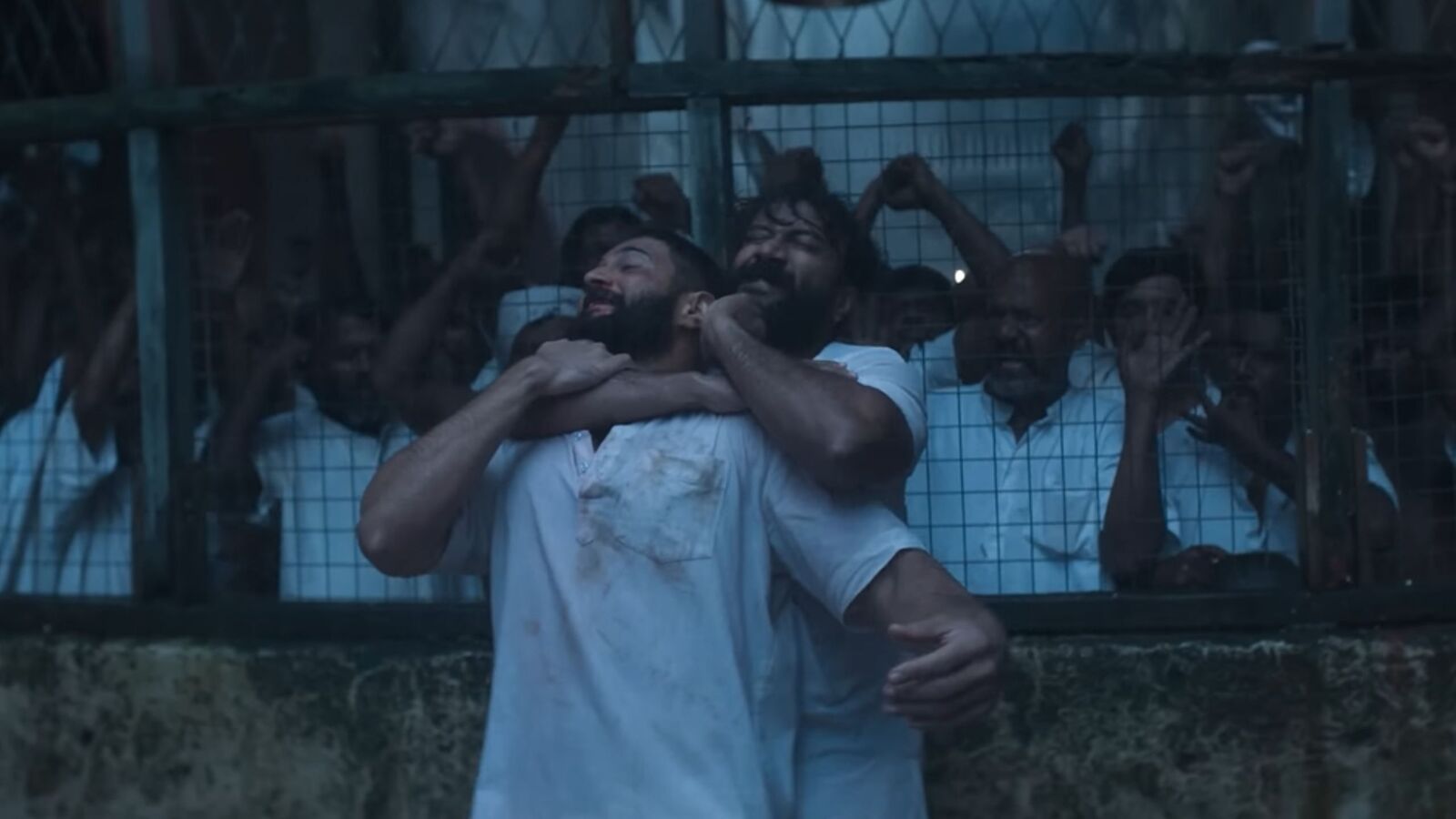 అదిపోయిన విజయ్ దేవరకొండ కింగ్‌డమ్ ట్రైలర్.. సలార్ తరహాలో.. అన్నదమ్ముళ్ల గ్యాంగ్‌స్టర్‌ ఎమోషనల్ యాక్షన్ థ్రిల్లర్