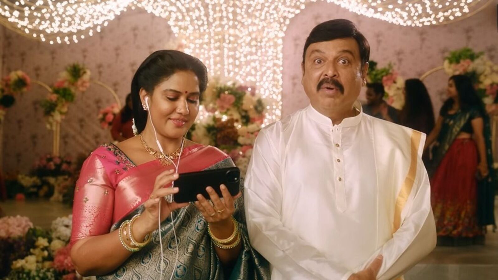 రిలీజ్‌కు ముందే భారీ ధరకు సుందరకాండ ఓటీటీ రైట్స్.. ఇంకా నెల రోజులు ఉండగానే.. స్ట్రీమింగ్ ఎక్కడంటే?