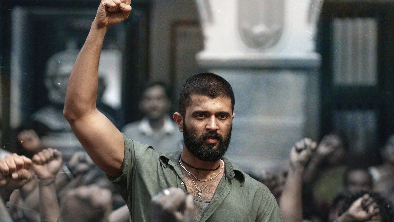 కింగ్డమ్ ట్విటర్ రివ్యూ: ఇంటర్వెల్ బ్యాంగ్, అనిరుధ్ మ్యూజిక్, విజయ్ యాక్టింగ్ మరో లెవెల్.. కింగ్డమ్‌కు పాజిటివ్ రివ్యూలు
