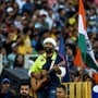 ఇండియాలో టాప్ సింగర్.. ఒక్కో షోకి ఎంత వసూలు చేస్తాడో తెలుసా? ఈ మ్యూజిక్ డైరెక్టర్ ఏం చెప్పాడో చూడండి