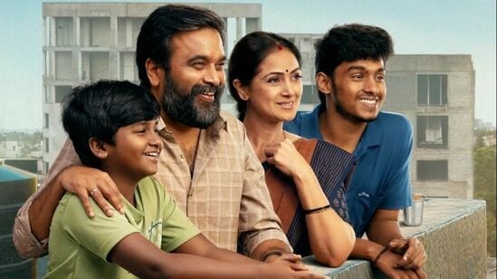 తమిళ ఎమోషనల్ ఫ్యామిలీ డ్రామా టూరిస్ట్ ఫ్యామిలీ. శ్రీలంక నుంచి అక్రమంగా తమిళనాడులోని మధురైకి వచ్చే ఓ కుటుంబం చుట్టూ తిరిగే స్టోరీ ఇది. జియోహాట్‌స్టార్ లో చూడొచ్చు.
