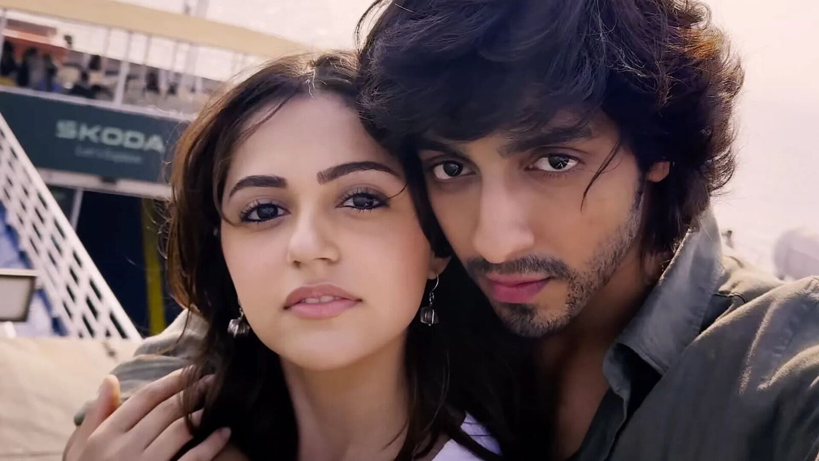 ఈ ఏడాది బిగ్గెస్ట్ బ్లాక్‌బస్టర్ ఈ మూవీ.. రూ.500 కోట్ల క్లబ్‌లోకి సయ్యారా.. ఇండియాలో అత్యధిక వసూళ్ల లవ్ స్టోరీ ఇదే