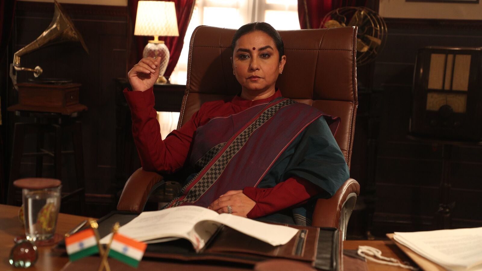 ఓటీటీ సిరీస్‌తో తెలుగులోకి ఎంట్రీ..మ‌గాళ్ల‌ను ఎదుర్కొని ప‌వ‌ర్‌ఫుల్ మ‌హిళ‌గా..గొప్ప‌గా సౌత్ ఇండియా సినిమాలు: దివ్య దత్తా