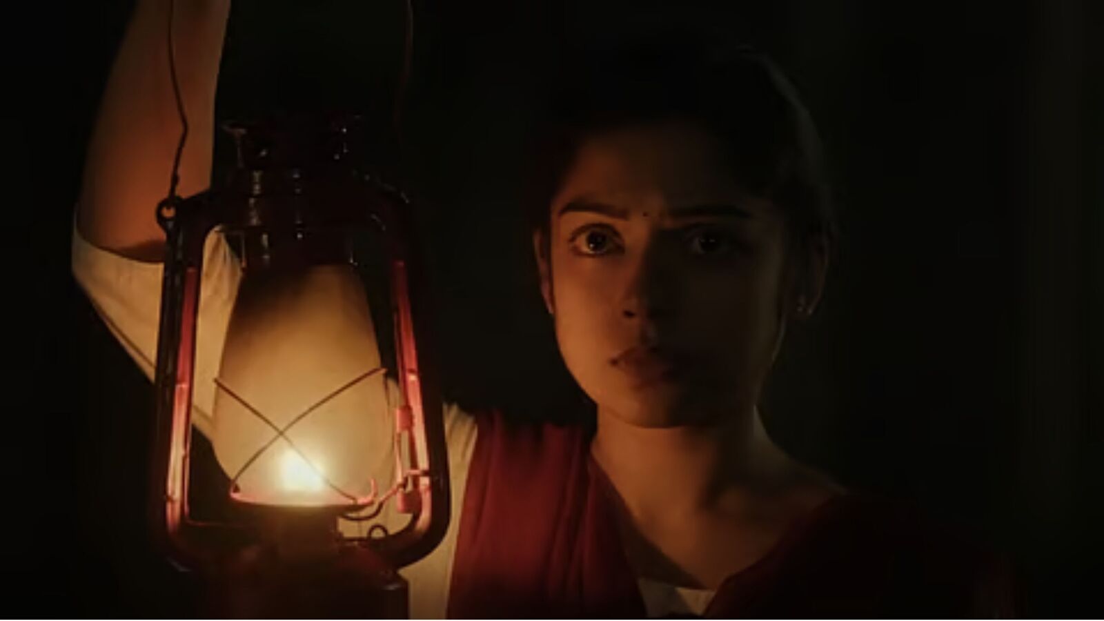 ఓటీటీ థ్రిల్లర్ సిరీస్‌పై చిరంజీవి ప్రశంసలు.. ఓటీటీ డామినేషన్ అంటూ మెగాస్టార్ కామెంట్స్