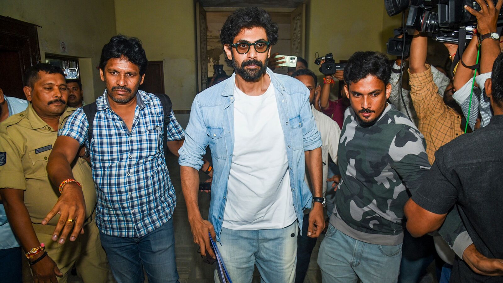 ఆన్ లైన్ బెట్టింగ్ కేసులో మరో హీరో.. ఈడీ విచారణకు హాజరైన రానా దగ్గుబాటి