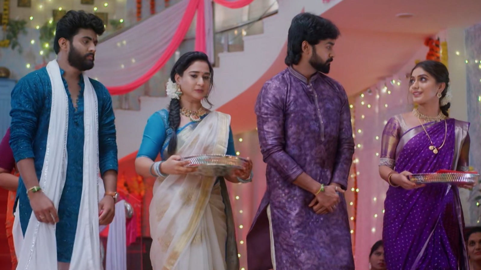 నిన్ను కోరి ఆగస్టు 22 ఎపిసోడ్: కామాక్షి ప్లాన్‌ను తిప్పికొట్టిన శాలిని.. చంద్ర‌క‌ళ‌పై విరాట్ ప్రేమ‌.. జగదీశ్వరి ఆనందం