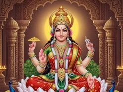 <p>వైదిక పంచాంగం ప్రకారం.. చంద్రుడు- కుజుడి కలయిక మహాలక్ష్మి రాజ యోగాన్ని సృష్టిస్తుంది. ఈ ఆగస్ట్​ 27 రాత్రి 7:21 గంటల వరకు ఈ శుభయోగం అమల్లో ఉంటుంది.</p>