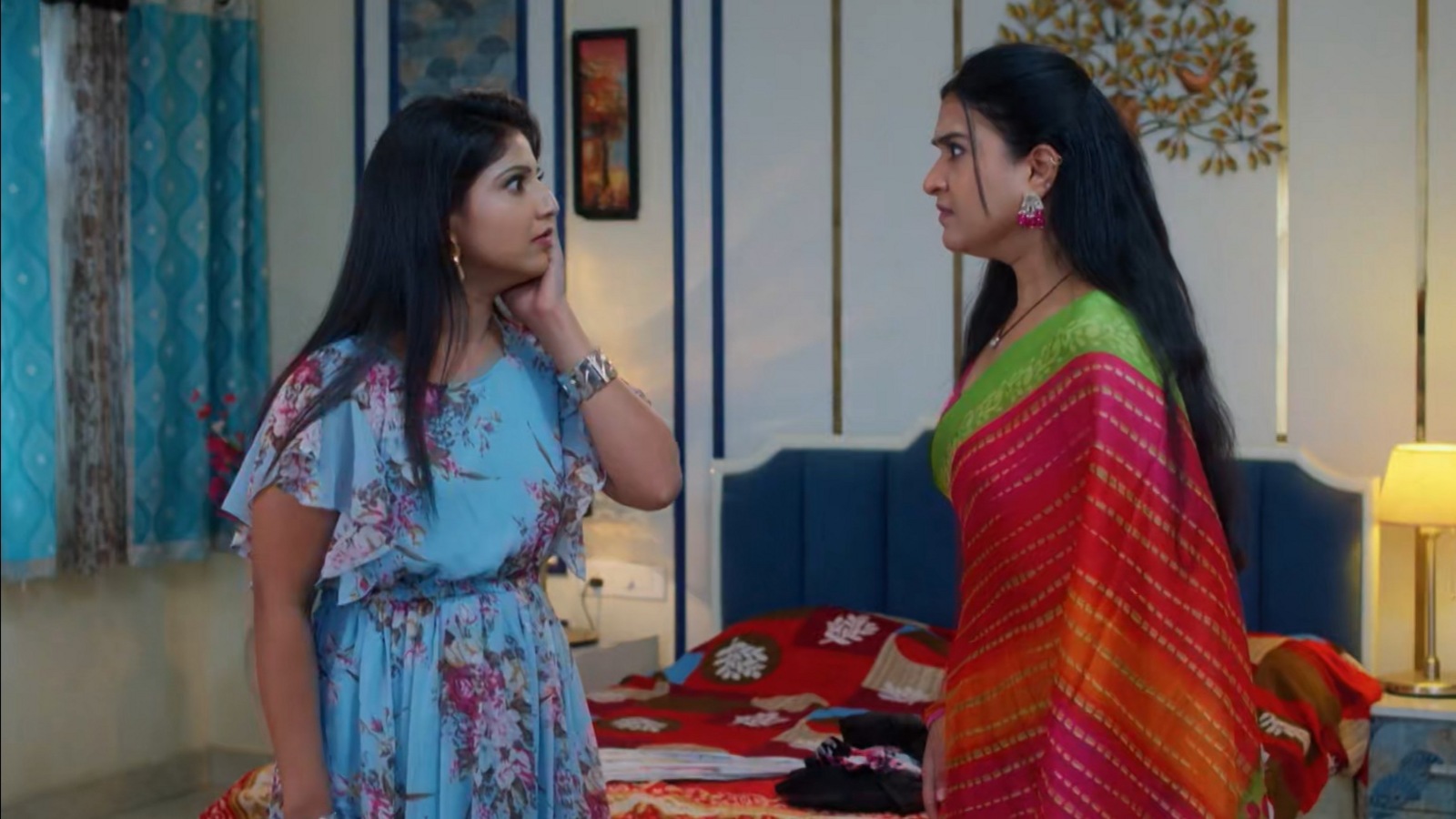 నిన్ను కోరి ఆగస్టు 26 ఎపిసోడ్: శ్రుతిని చెంప మీద కొట్టిన శాలిని.. విరాట్ కళ్లలో చంద్రపై ప్రేమ.. శ్రుతికి కరెంట్ షాక్