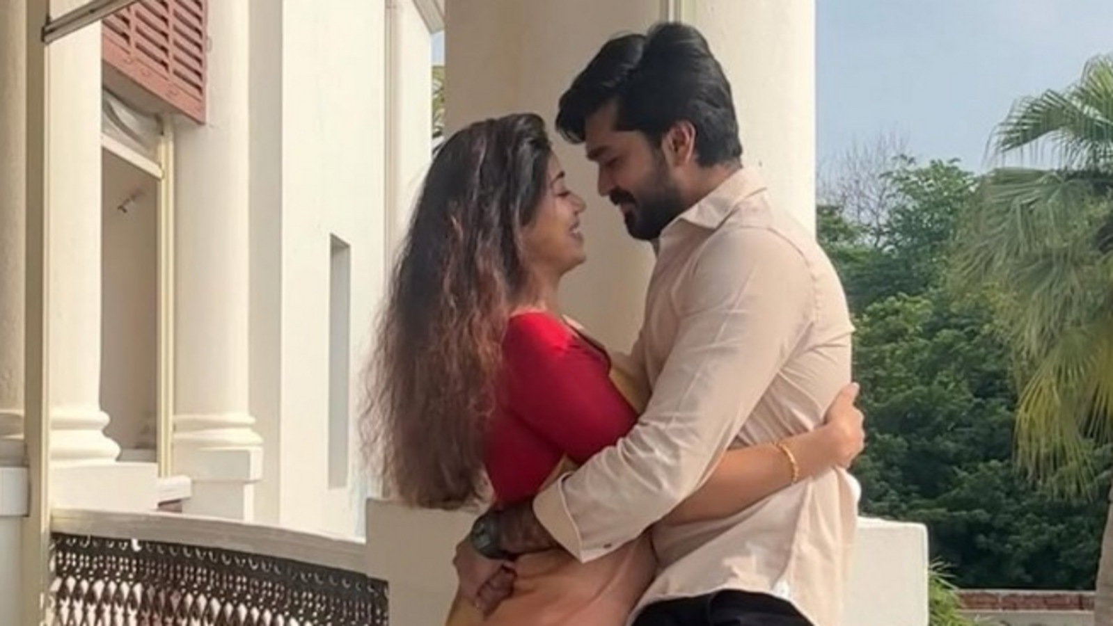 సీక్రెట్ గా ఎంగేజ్మెంట్ చేసుకున్న హీరోయిన్ నివేదా.. కాబోయే భర్తను పరిచయం చేస్తూ పోస్టు.. త్వరలో పెళ్లి.. ఫొటో వైరల్