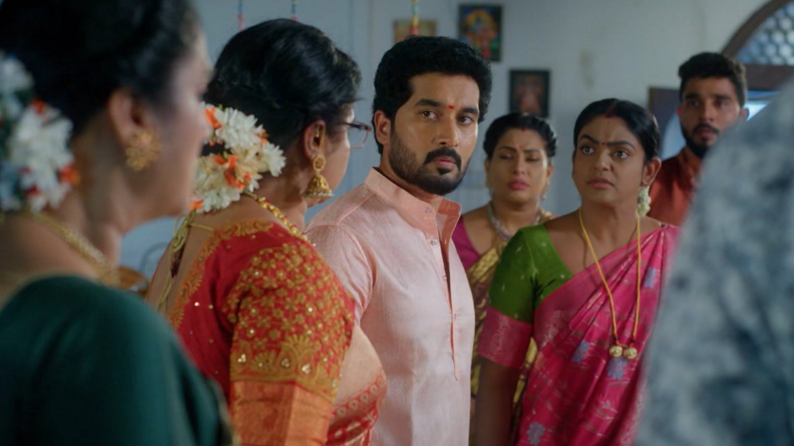 కార్తీక దీపం 2 టుడే ఎపిసోడ్:సుమిత్ర స‌ర్‌ప్రైజ్‌- జ్యోకు షాక్‌- కావాల‌నే పారు గొడ‌వ‌- తాళి ఎవ‌రు తీసారో తెలుసని ట్విస్ట్