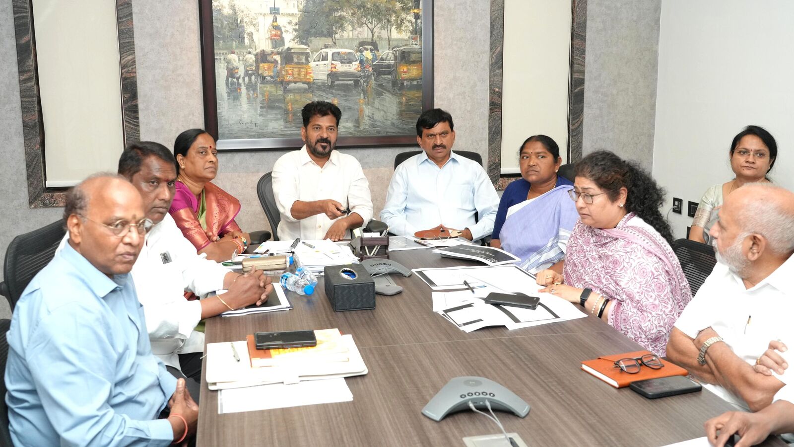 మేడారం అభివృద్ధి పనులు 100 రోజుల్లో పూర్తయ్యేలా ప్రణాళికలు రూపొందించాలి : సీఎం రేవంత్