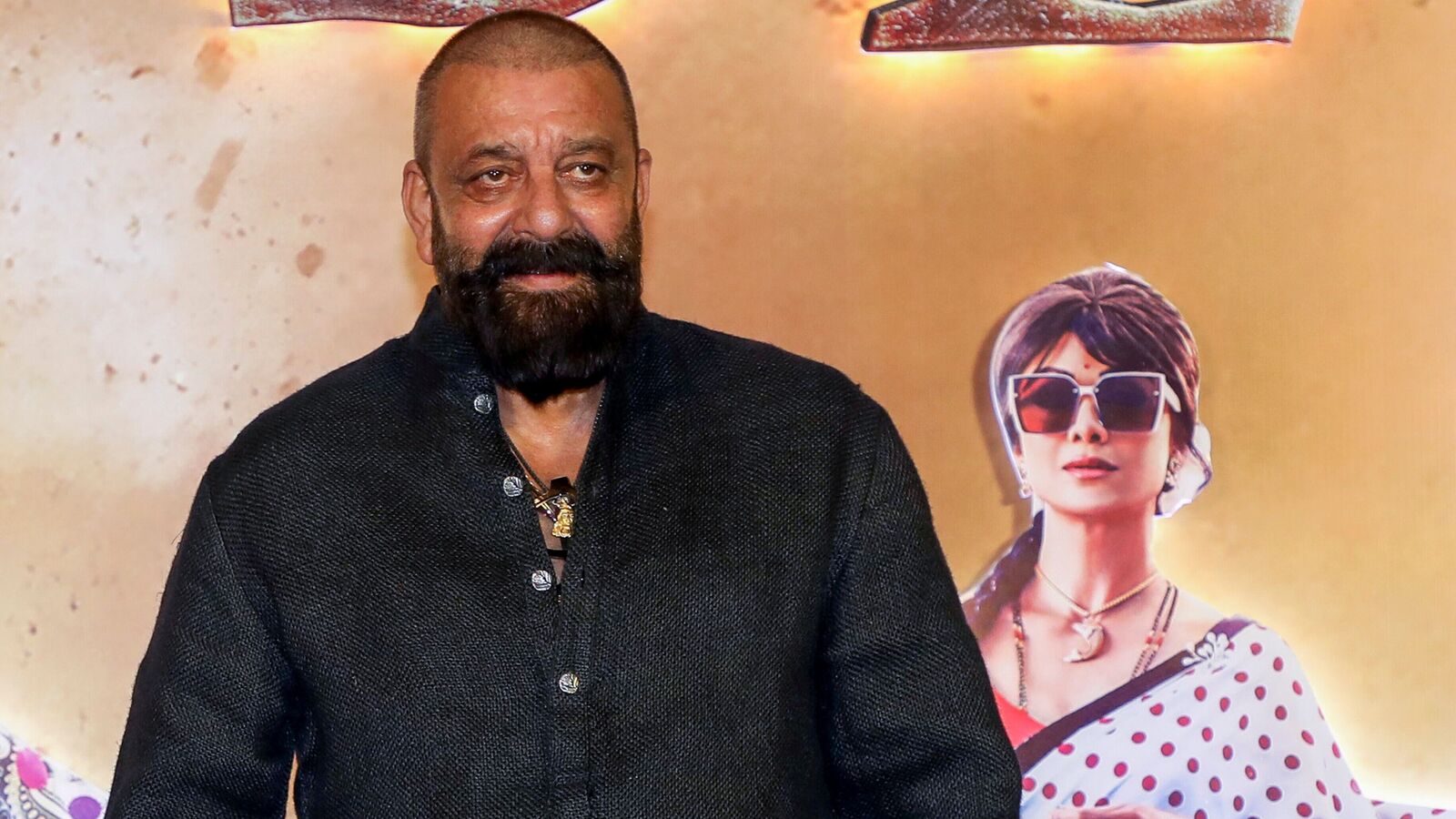 జైల్లో థియేటర్ గ్రూప్.. మర్డర్లు చేసిన వాళ్లే యాక్టర్లు.. నేను డైరెక్టర్: జైలు లైఫ్ పై సంజయ్ దత్ సంచలన కామెంట్లు