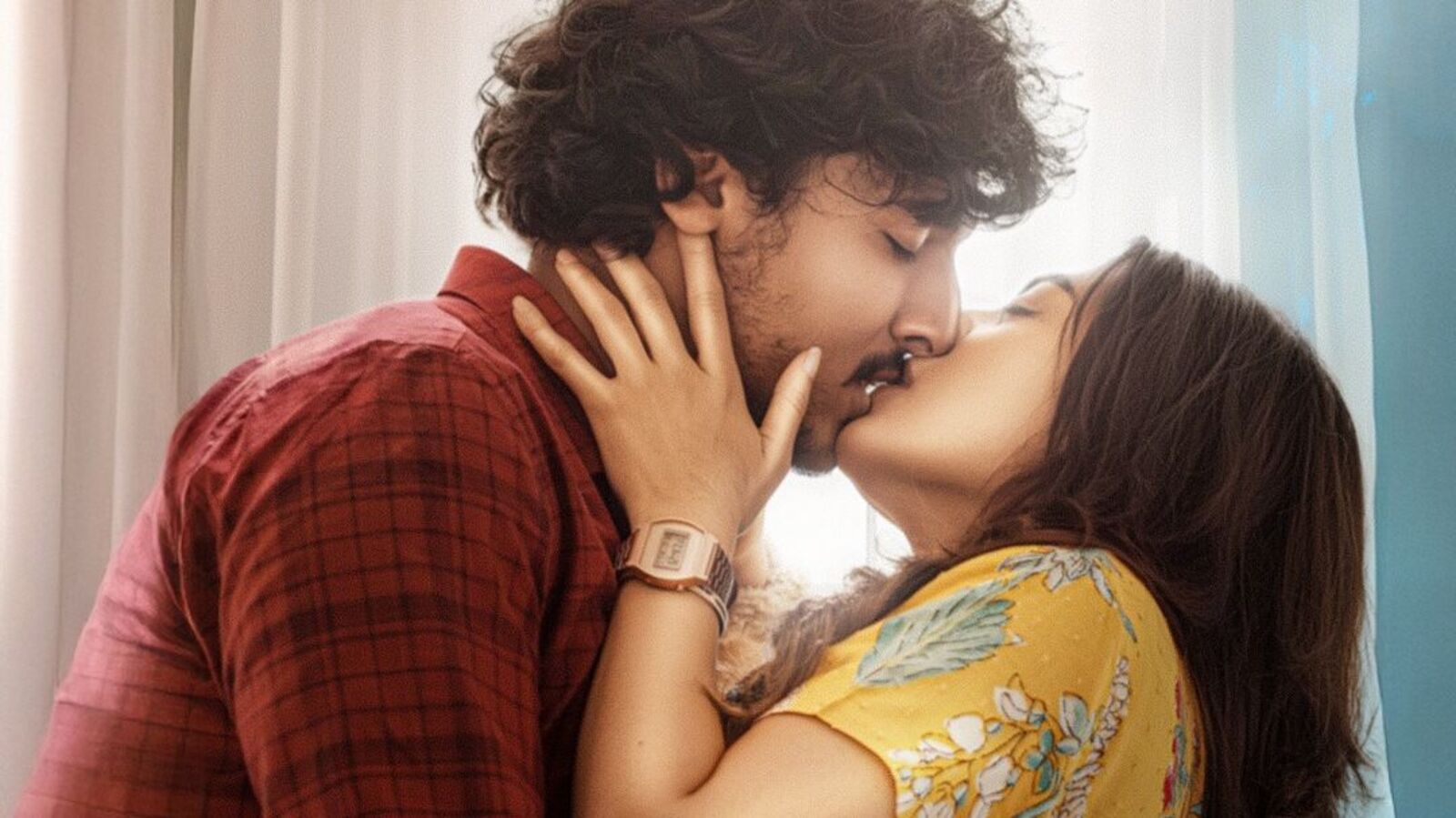 తమిళ బోల్డ్ వెబ్ సిరీస్ రెండో సీజన్ కూడా వచ్చేస్తోంది.. లిప్ లాక్స్, టాప్‌లెస్ సీన్లతో.. తెలుగులోనూ స్ట్రీమింగ్