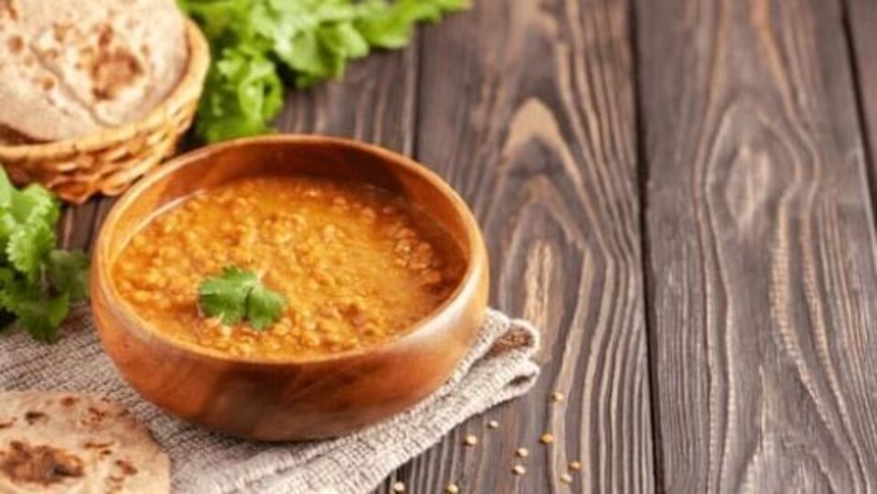 <p><strong>కాయధాన్యాలు</strong>- కాయధాన్యాలు సాధారణంగా అధిక ప్రోటీన్‌లకు మూలంగా పరిగణించబడతాయని సిద్ధార్థ్ చెప్పారు, కానీ, వాస్తవానికి ఇది కార్బోహైడ్రేట్లతో సమృద్ధిగా ఉంటుందట. </p>(Pic Credit: Shutterstock)