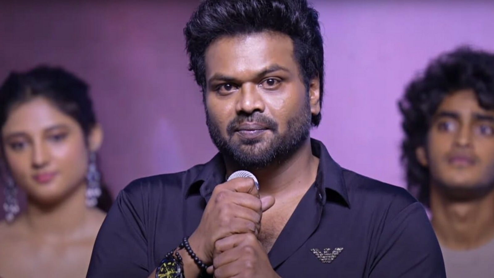 నాతో సినిమా వద్దని చాలా మంది చెప్పి ఉంటారు.. కానీ నన్ను నమ్మారు.. నా కుటుంబాన్ని నిలబెట్టారు: మంచు మనోజ్ కన్నీళ్లు