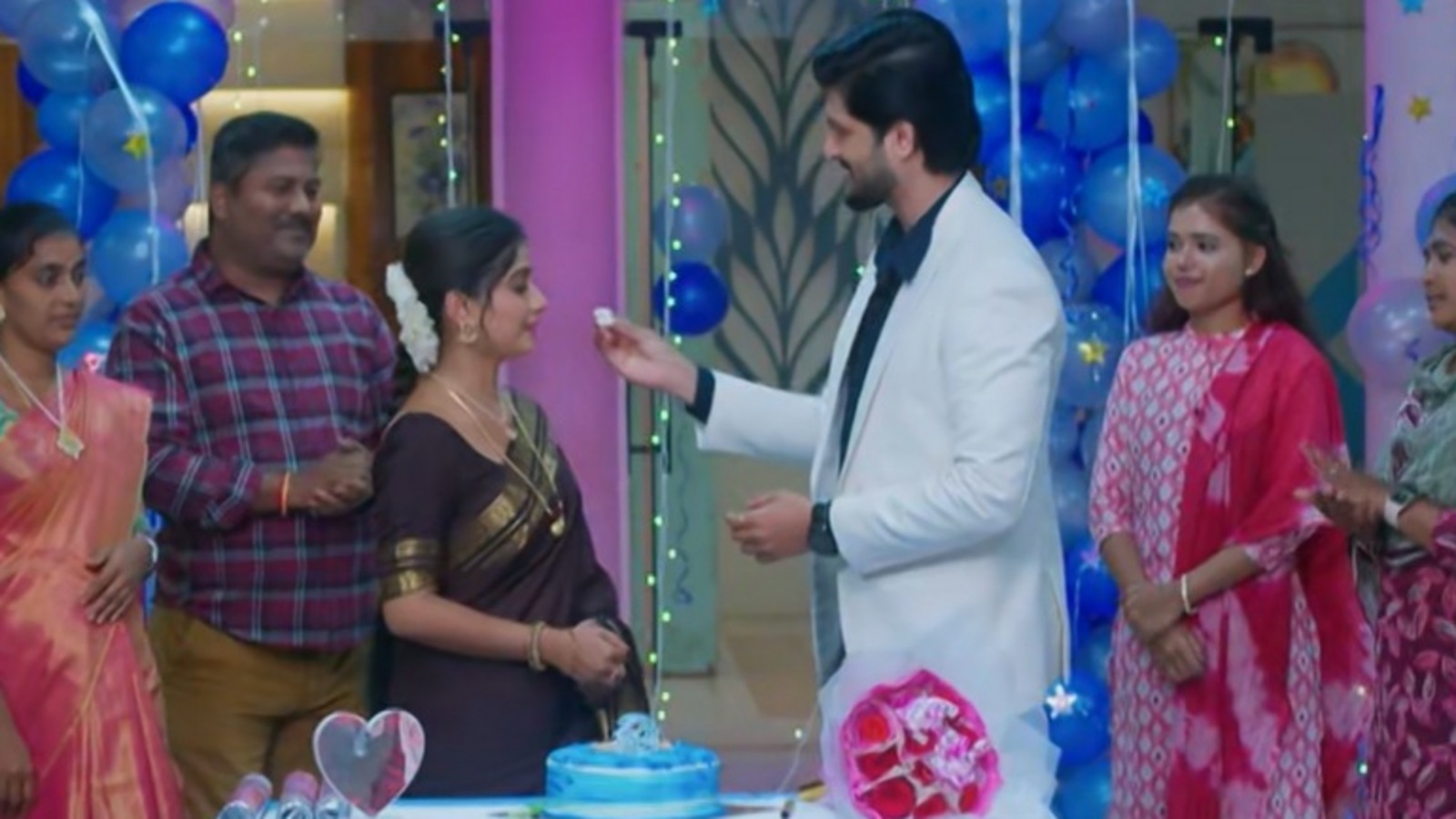 నిన్ను కోరి సెప్టెంబర్ 18 ఎపిసోడ్: చంద్ర‌కు అర్జున్ స‌ర్‌ప్రైజ్‌.. బాధ‌లో విరాట్‌.. చంద్ర‌క‌ళ‌ను ఇరికించేలా శాలిని కుట్ర