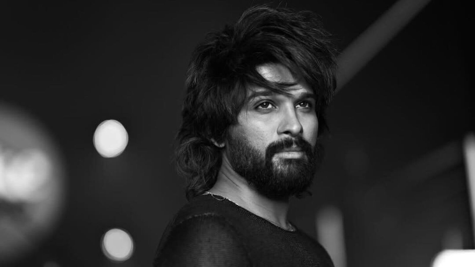 అట్లీ సినిమా నుంచి అల్లు అర్జున్ పిక్ లీక్? సూపర్ హీరో గెటప్ లో ఐకాన్ స్టార్.. వెయ్యి కోట్లు పక్కా అంటున్న ఫ్యాన్స్!