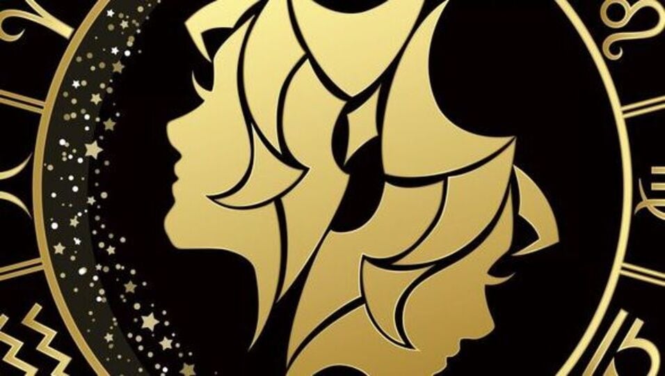 <p>మిథున రాశి: మిథున రాశి వారి అదృష్టం పెరుగుతుంది. బుధుని సంచారం వలన ఆర్థిక జీవితాన్ని అద్భుతంగా మార్చుకోవచ్చు. సౌకర్యాలను అనుభవిస్తారు. ఆర్థికపరంగా ఎక్కువ లాభాలు ఉంటాయి. ఆదాయం పెరుగుతుంది. వ్యాపారులకు బాగా కలిసి వస్తుంది. కోరిన కోరికలు నెరవేరుతాయి. బుధుడు వృశ్చిక రాశిలోకి ప్రవేశించడంతో మిథున రాశి వారు అన్ని విధాలుగా ప్రయోజనాలు పొందుతారు. పోటీల్లో కూడా విజయం దక్కుతుంది.</p>(pinterest)