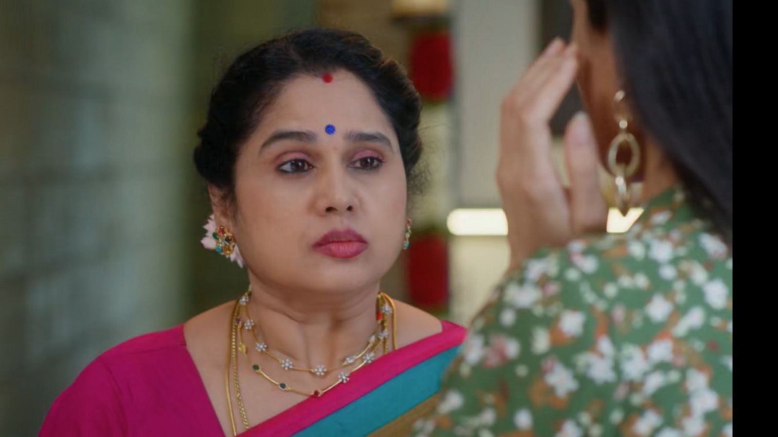 కార్తీక దీపం 2 టుడే ఎపిసోడ్: తండ్రిపై కోపంతో ఊగిపోయిన కార్తీక్.. జ్యోత్స్నను ప్రశ్నించిన దశరథ.. చెంప పగలగొట్టిన సుమిత్ర