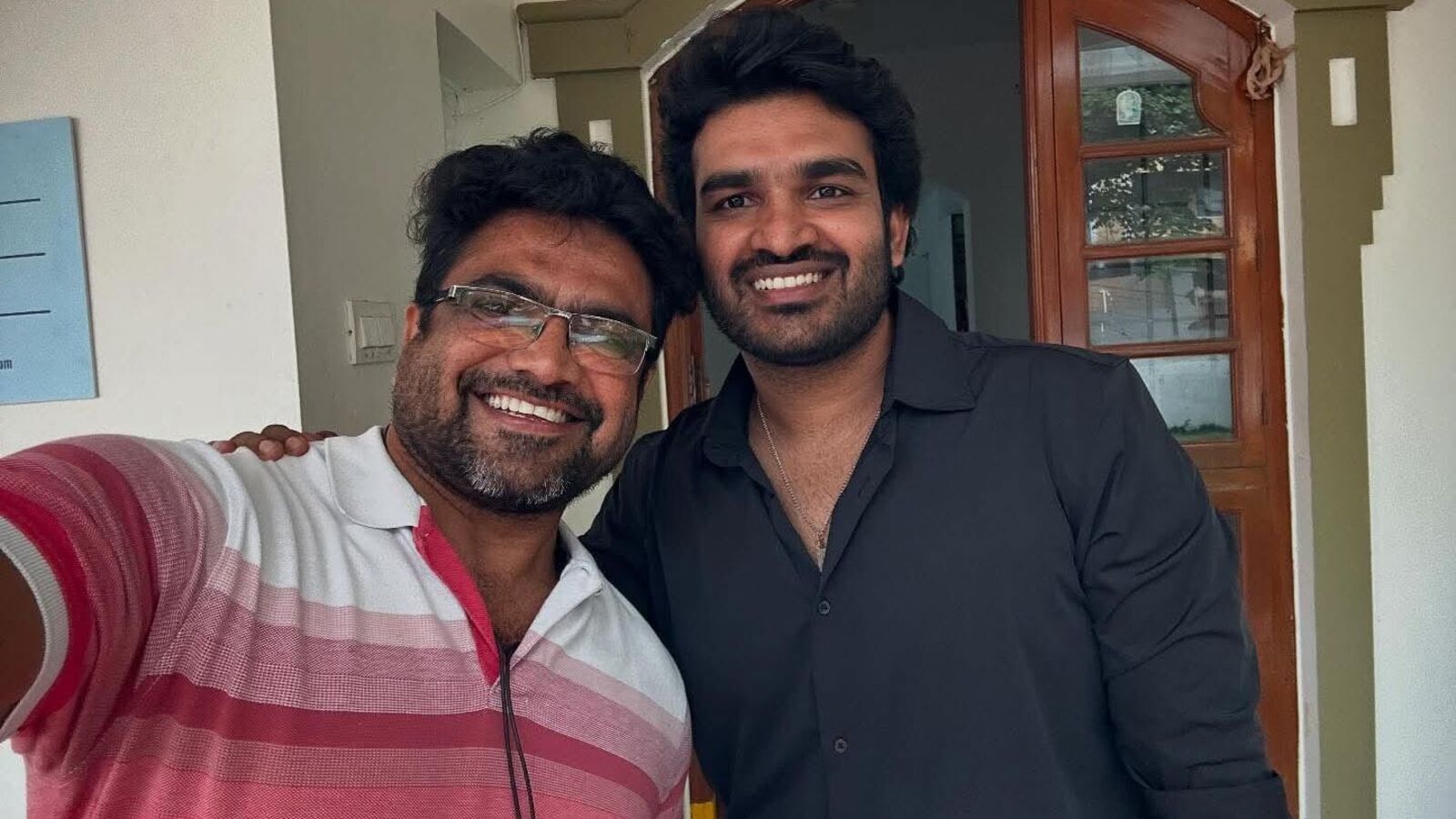 డైరెక్టర్ గా సుకుమార్ మరో శిష్యుడు.. కిరణ్ అబ్బవరంతో క్రైమ్ థ్రిల్లర్ మూవీ.. పుష్ప సినిమాలకు పని చేసిన వీరా!