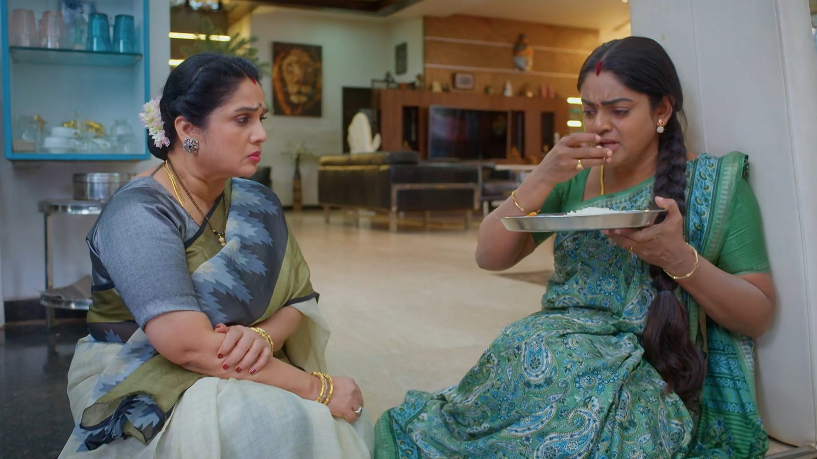 కార్తీక దీపం 2 టుడే ఎపిసోడ్: దీపను ఏడిపించిన సుమిత్ర-క‌లిసిపోయిన జ్యోత్స్న‌, పారు-కాంచ‌న‌కు డ‌బ్బులిచ్చిన శ్రీధర్