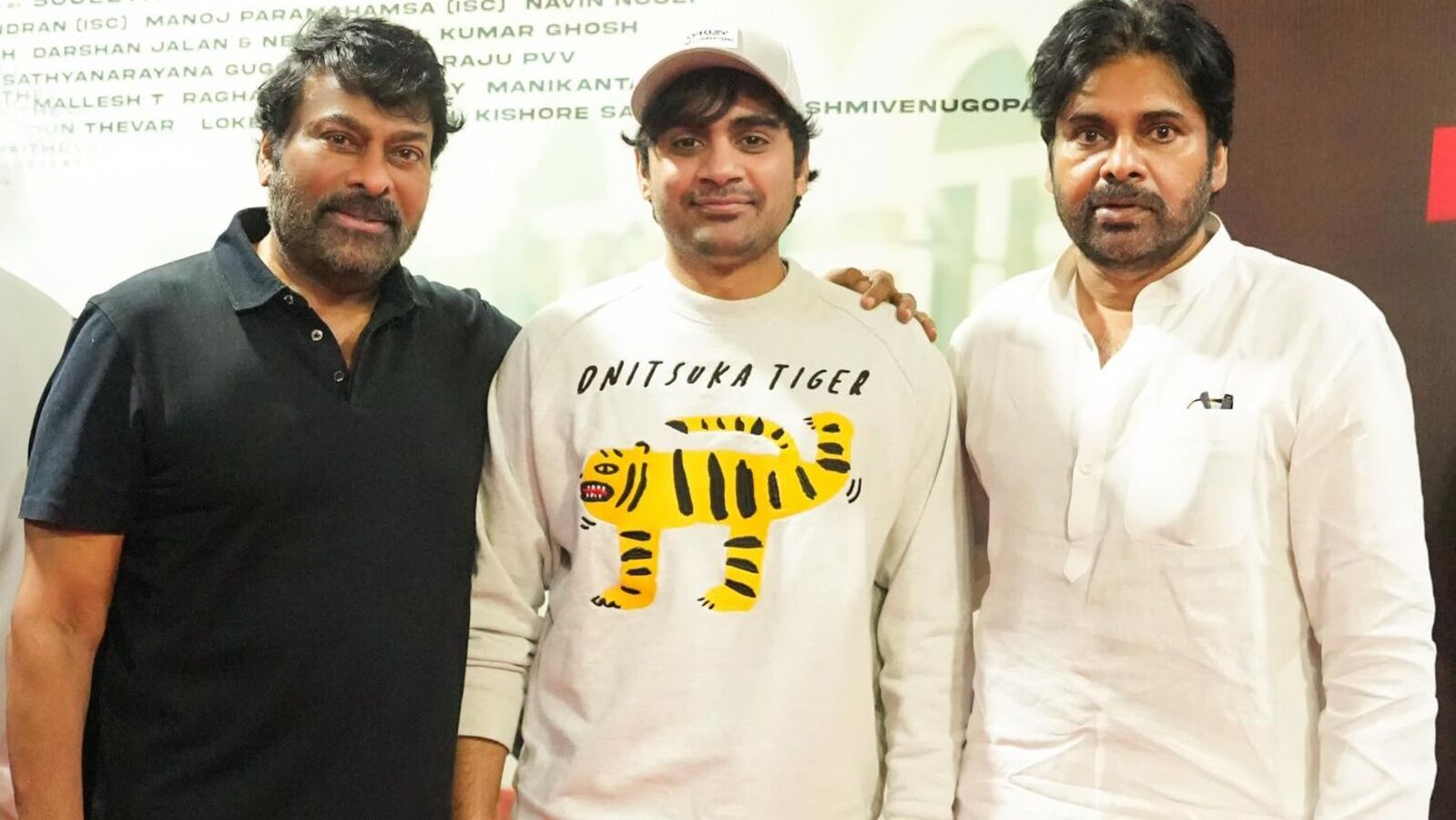 హాలీవుడ్ లెవెల్లో ఉంది.. కల్యాణ్ బాబు స్వాగ్ సినిమాను నిలబెట్టింది.. ఫ్యామిలీ మొత్తం కలిసి చూశాం: ఓజీపై చిరంజీవి రివ్యూ