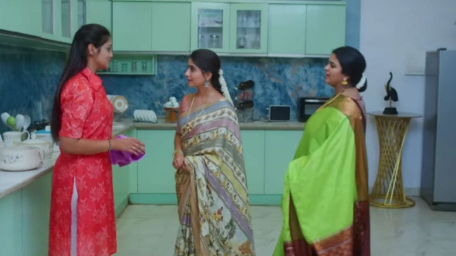 నిన్ను కోరి అక్టోబర్ 2 ఎపిసోడ్: విరాట్, శ్వేత లవ్ గురించి అడిగిన చంద్రకళ- శ్రుతి కోసం కోటీశ్వరుడిలా చేపలు అమ్ముకునే రాజ్