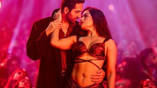 థామాలో రష్మికకు జోడీగా ఆయుష్మాన్ ఖురానా నటించాడు. ఈ హారర్ కామెడీ థ్రిల్లర్ దీపావళి సందర్భంగా అక్టోబర్ 21న రిలీజ్ కానుంది. థామాలో రష్మికకు జోడీగా ఆయుష్మాన్ ఖురానా నటించాడు. ఈ హారర్ కామెడీ థ్రిల్లర్ దీపావళి సందర్భంగా అక్టోబర్ 21న రిలీజ్ కానుంది.