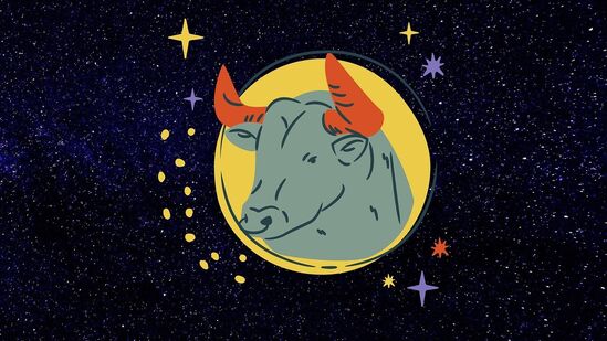 వృషభ రాశి వారికి ధన రాజ యోగం అనేక ప్రయోజనాలను అందిస్తుంది. శని లాభదాయక ఇంట్లో ఉండటం వల్ల, ఈ వ్యక్తుల ఆదాయంలో పెరుగుదల ఉంటుంది. పనిచేసే వారికి పదోన్నతి లభించే అవకాశం ఉంది. మీకు ప్రభావవంతమైన వ్యక్తి మద్దతు లభిస్తుంది. మీరు మీ పోటీదారులకు గట్టి పోటీని ఇస్తారు. బాగా రాణించడం ద్వారా విజయం సాధిస్తారు. అలాగే సమాజంలో మీ గౌరవం పెరుగుతుంది. మీ ఆర్థిక స్థితిలో గణనీయమైన పెరుగుదలను చూస్తారు. వృషభ రాశి వారికి ధన రాజ యోగం అనేక ప్రయోజనాలను అందిస్తుంది. శని లాభదాయక ఇంట్లో ఉండటం వల్ల, ఈ వ్యక్తుల ఆదాయంలో పెరుగుదల ఉంటుంది. పనిచేసే వారికి పదోన్నతి లభించే అవకాశం ఉంది. మీకు ప్రభావవంతమైన వ్యక్తి మద్దతు లభిస్తుంది. మీరు మీ పోటీదారులకు గట్టి పోటీని ఇస్తారు. బాగా రాణించడం ద్వారా విజయం సాధిస్తారు. అలాగే సమాజంలో మీ గౌరవం పెరుగుతుంది. మీ ఆర్థిక స్థితిలో గణనీయమైన పెరుగుదలను చూస్తారు.