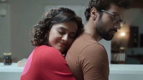 నెట్ఫ్లిక్స్ లోనే స్ట్రీమింగ్ అవుతున్న శ్రద్ధా శ్రీనాథ్ థ్రిల్లర్ వెబ్ సిరీస్ ది గేమ్ యు నెవర్ ప్లే అలోన్ వెబ్ సిరీస్ 2.4 మిలియన్ వ్యూస్ తో రెండో స్థానంలో ఉంది. నెట్ఫ్లిక్స్ లోనే స్ట్రీమింగ్ అవుతున్న శ్రద్ధా శ్రీనాథ్ థ్రిల్లర్ వెబ్ సిరీస్ ది గేమ్ యు నెవర్ ప్లే అలోన్ వెబ్ సిరీస్ 2.4 మిలియన్ వ్యూస్ తో రెండో స్థానంలో ఉంది.