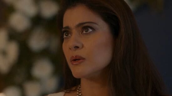 బాలీవుడ్ సీనియర్ నటించి కాజోల్ నటించిన ది ట్రయల్ వెబ్ సిరీస్ రెండో సీజన్ మూడో స్థానంలో ఉంది. జియోహాట్స్టార్ లో ఉన్న ఈ సిరీస్ కు గత వారం 2.1 మిలియన్ వ్యూస్ వచ్చాయి. బాలీవుడ్ సీనియర్ నటించి కాజోల్ నటించిన ది ట్రయల్ వెబ్ సిరీస్ రెండో సీజన్ మూడో స్థానంలో ఉంది. జియోహాట్స్టార్ లో ఉన్న ఈ సిరీస్ కు గత వారం 2.1 మిలియన్ వ్యూస్ వచ్చాయి.