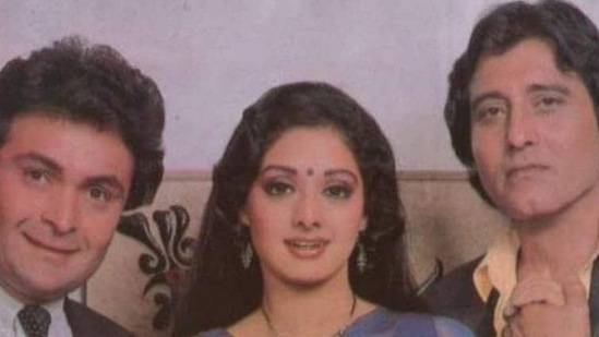 ఈ ముగ్గురు సూపర్ స్టార్లు ఇప్పుడు మన మధ్యలో లేరు. వినోద్ ఖన్నా సుదీర్ఘ అనారోగ్యం తర్వాత 2017లో మరణించాడు, శ్రీదేవి మరుసటి సంవత్సరం దుబాయ్ లోని ఒక హోటల్ లో బాత్ టబ్ లో మునిగి కన్నుమూసింది, రిషి కపూర్ 2020లో మరణించాడు. ఈ ముగ్గురు సూపర్ స్టార్లు ఇప్పుడు మన మధ్యలో లేరు. వినోద్ ఖన్నా సుదీర్ఘ అనారోగ్యం తర్వాత 2017లో మరణించాడు, శ్రీదేవి మరుసటి సంవత్సరం దుబాయ్ లోని ఒక హోటల్ లో బాత్ టబ్ లో మునిగి కన్నుమూసింది, రిషి కపూర్ 2020లో మరణించాడు.