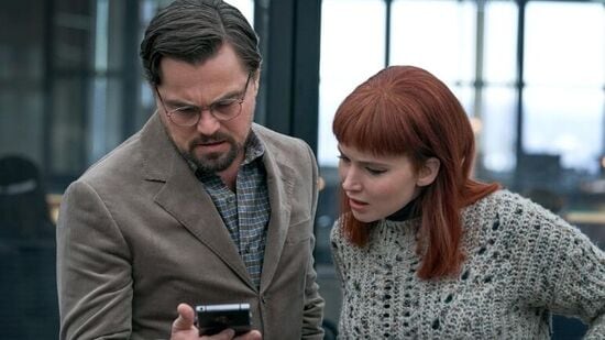 ఈ సినిమా కోసం శాస్త్రీయ సలహాదారుడిని నియమించారు. ఖగోళ శాస్త్రవేత్త డాక్టర్ అమీ మైంజర్ను శాస్త్రీయ సలహాదారుగా నియమించుకున్నారు. ఈ సినిమా కోసం శాస్త్రీయ సలహాదారుడిని నియమించారు. ఖగోళ శాస్త్రవేత్త డాక్టర్ అమీ మైంజర్ను శాస్త్రీయ సలహాదారుగా నియమించుకున్నారు.