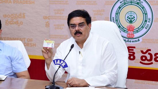 కాబట్టి ఈకేవైసీ విషయంలో జాగ్రత్తగా ఉండాలి. అంతేకాకుండా… 3 నెలలుగా రేషన్ తీసుకోకుండా ఉండొద్దు, ఈ 2 విషయాల్లో నిర్లక్ష్యంగా ఉంటే కార్డు రద్దవుతోంది. ఇకఈకేవైసీ స్టేటస్ను ఆన్లైన్లోనే సొంతంగానే తెలుసుకోవచ్చు. రేషన్ డీలర్, ఎండీయూ వాహనంలో ఈపోస్ యంత్రంలో మీ రేషన్ కార్డు వివరాలు నమోదు చేస్తే సభ్యుల వివరాలన్నీ వస్తాయి. ఎరుపు రంగు గడియలో పేర్లు ఉంటే ఈకేవైసీ అప్డేట్ కానట్లే. అదే ఆకుపచ్చ రంగులో ఉంటే వారిది ఈకేవైసీ పూర్తి అయినట్లే. ఎరుపు రంగు గడిలో పేరు ఉన్నవారు వేలిముద్ర వేస్తే వారి ఈకేవైసీ పూర్తి అవుతుంది. కాబట్టి ఈకేవైసీ విషయంలో జాగ్రత్తగా ఉండాలి. అంతేకాకుండా… 3 నెలలుగా రేషన్ తీసుకోకుండా ఉండొద్దు, ఈ 2 విషయాల్లో నిర్లక్ష్యంగా ఉంటే కార్డు రద్దవుతోంది. ఇకఈకేవైసీ స్టేటస్ను ఆన్లైన్లోనే సొంతంగానే తెలుసుకోవచ్చు. రేషన్ డీలర్, ఎండీయూ వాహనంలో ఈపోస్ యంత్రంలో మీ రేషన్ కార్డు వివరాలు నమోదు చేస్తే సభ్యుల వివరాలన్నీ వస్తాయి. ఎరుపు రంగు గడియలో పేర్లు ఉంటే ఈకేవైసీ అప్డేట్ కానట్లే. అదే ఆకుపచ్చ రంగులో ఉంటే వారిది ఈకేవైసీ పూర్తి అయినట్లే. ఎరుపు రంగు గడిలో పేరు ఉన్నవారు వేలిముద్ర వేస్తే వారి ఈకేవైసీ పూర్తి అవుతుంది.