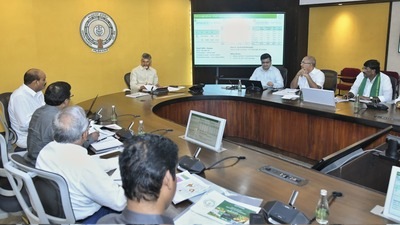 సీఎం చంద్రబాబు సమీక్ష