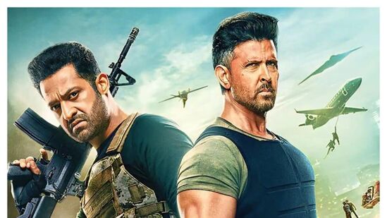 వార్ 2 - హృతిక్ రోషన్, జూనియర్ ఎన్టీఆర్ నటించిన 'వార్ 2' సినిమా నెట్‌ఫ్లిక్స్‌లోకి రాగానే దుమ్మురేపుతోంది. బాక్సాఫీస్ వద్ద 'వార్ 2'కు పెద్దగా స్పందన రాలేదు. కానీ ఇప్పుడు ఈ సినిమా నంబర్ 1 స్థానంలో ట్రెండ్ అవుతోంది.