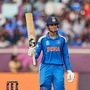 <p>ఆస్ట్రేలియాతో మ్యాచ్ లో స్మృతి మంధాన 80 పరుగులు చేసి ఇండియన్ టీమ్ తరఫున టాప్ స్కోరర్ గా నిలిచిన విషయం తెలిసిందే.</p>