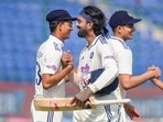 <p>రెండో టెస్టు మ్యాచ్ లో భారత క్రికెట్ జట్టు వెస్టిండీస్ ను ఓడించింది, దీంతో అంతర్జాతీయ క్రికెట్ లో అత్యధిక మ్యాచ్ లు గెలిచిన టీమ్స్ జాబితాలో రెండో స్థానానికి దూసుకెళ్లింది. మరి టాప్ 5లో ఏయే టీమ్స్ ఉన్నాయో చూడండి.</p>(PTI)