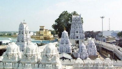 వేములవాడ రాజన్న ఆలయం వేములవాడ రాజన్న ఆలయం